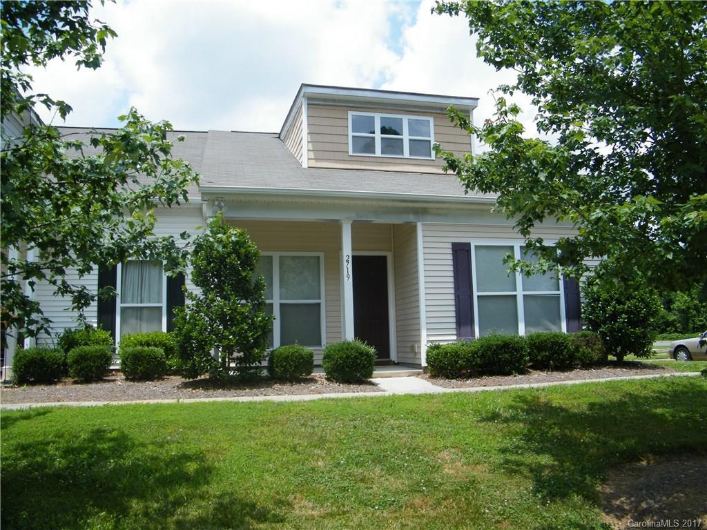 2719 Meadow Knoll Dr. #19, Charlotte, NC 28269