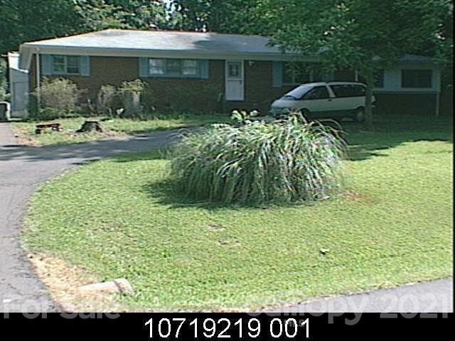 7124 Lakeside Dr., Charlotte, NC 28215