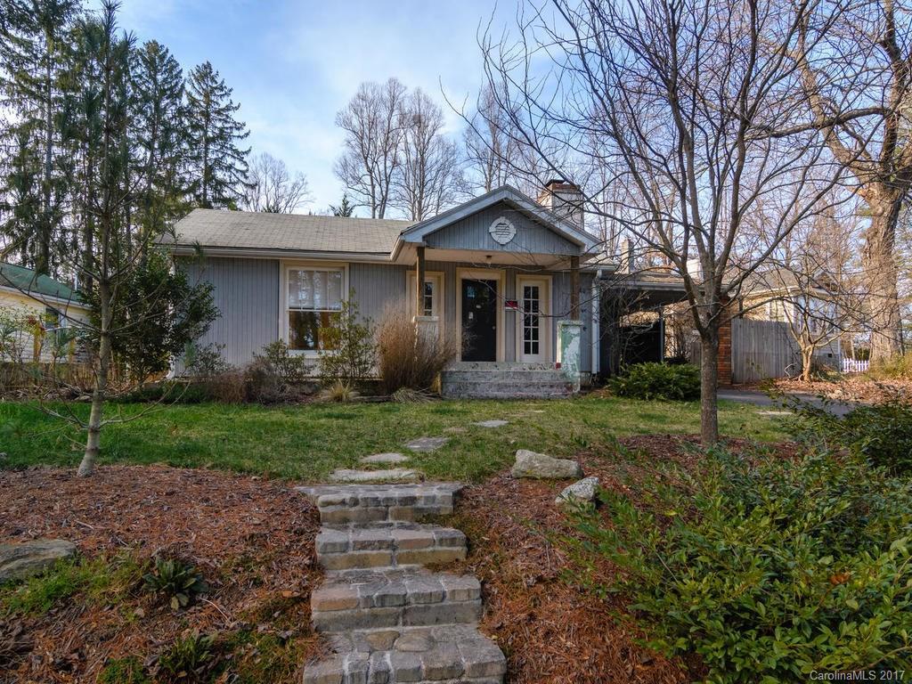 503 Lake Dr., Hendersonville, NC 28739