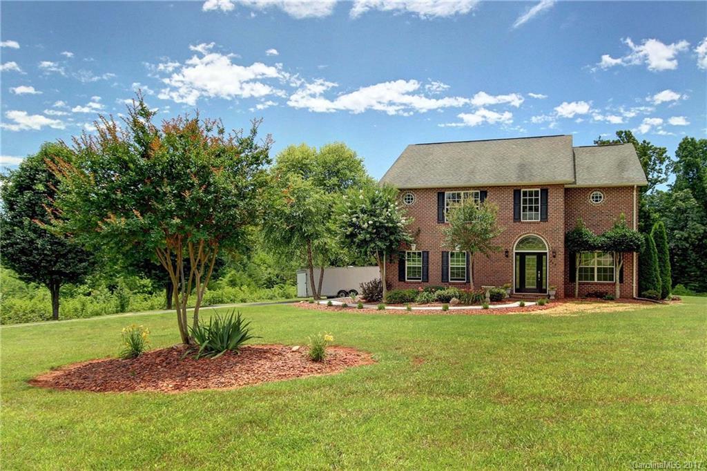 349 Rupard Rd., Statesville, NC 28625