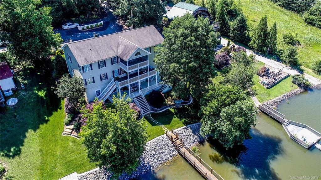 6868 Shade Tree Ln., Sherrills Ford, NC 28673