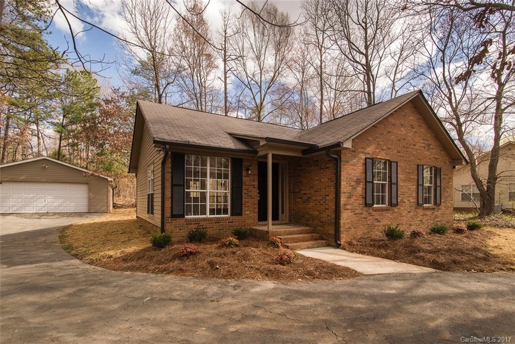 5609 Indian Wood Dr., Matthews, NC 28104