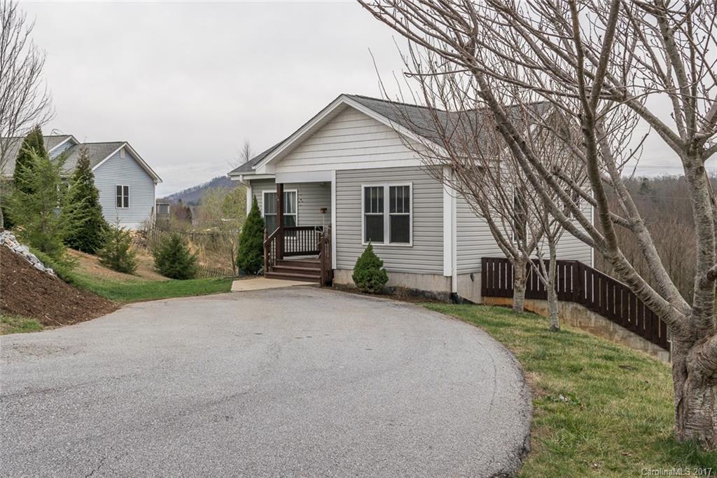 137 Grove Hills Dr. #11R, Flat Rock, NC 28731
