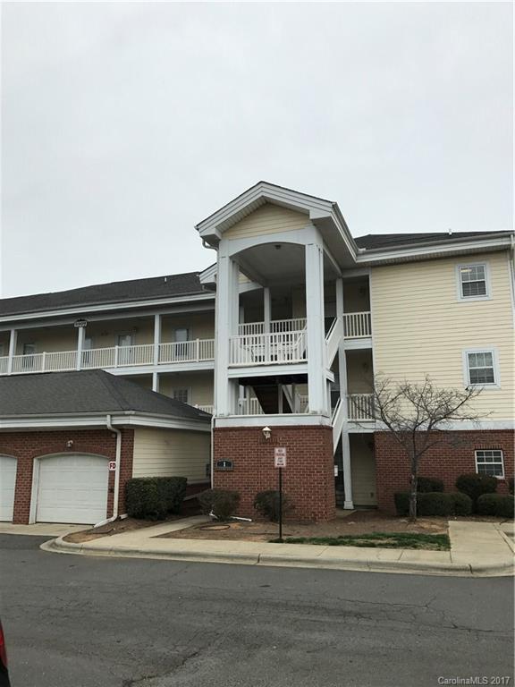 8927 Meadow Vista Rd., Charlotte, NC 28213