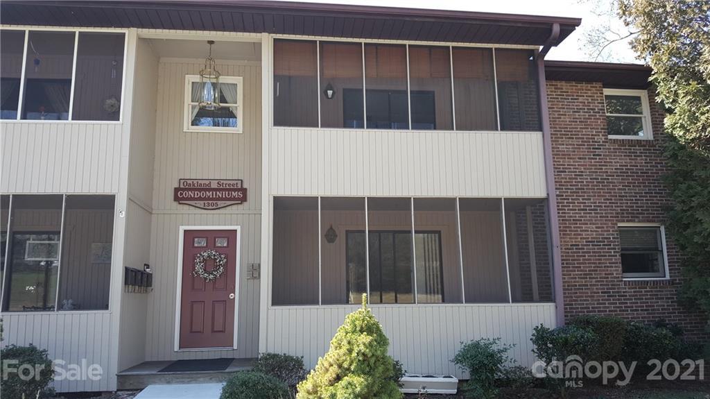 1305 Oakland St. #2, Hendersonville, NC 28792
