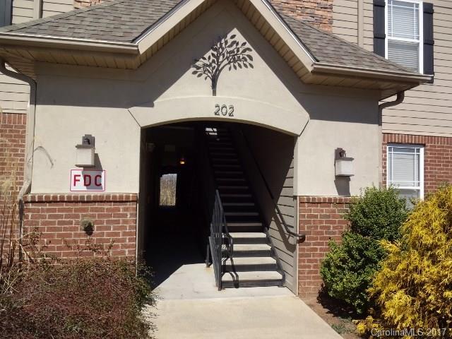 202 Brickton Village Cir., Fletcher, NC 28732