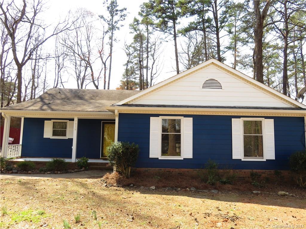 7829 Surreywood Pl., Charlotte, NC 28270