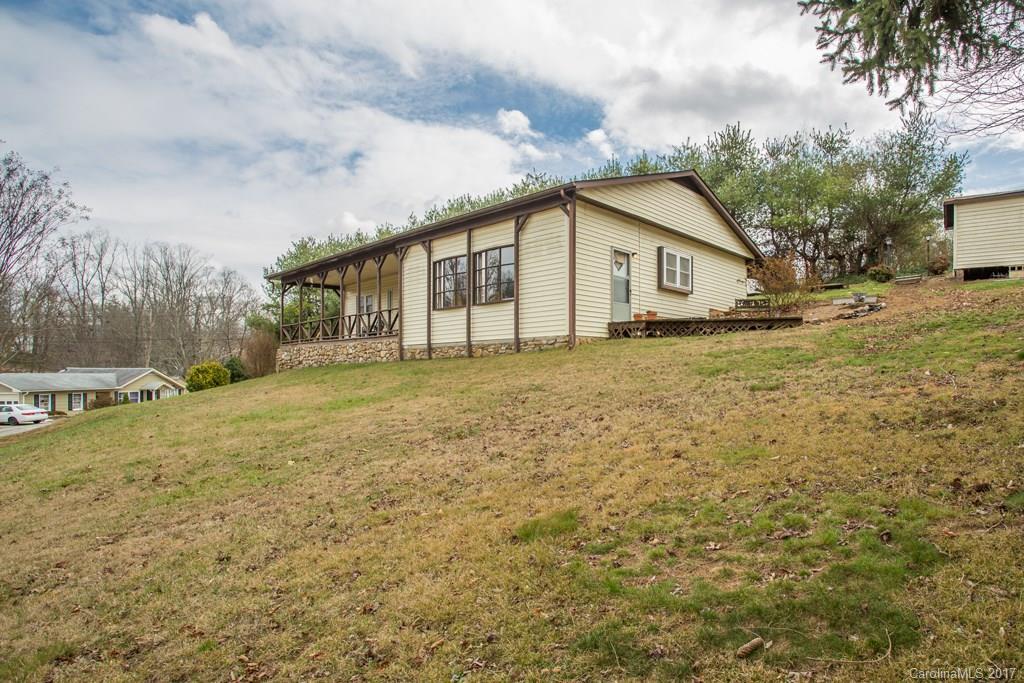 30 Parkwood Ave., Asheville, NC 28804