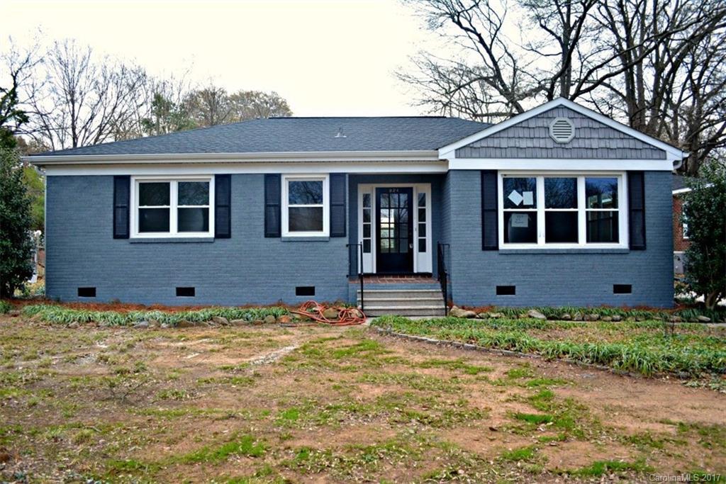 824 Old Modena St., Gastonia, NC 28054