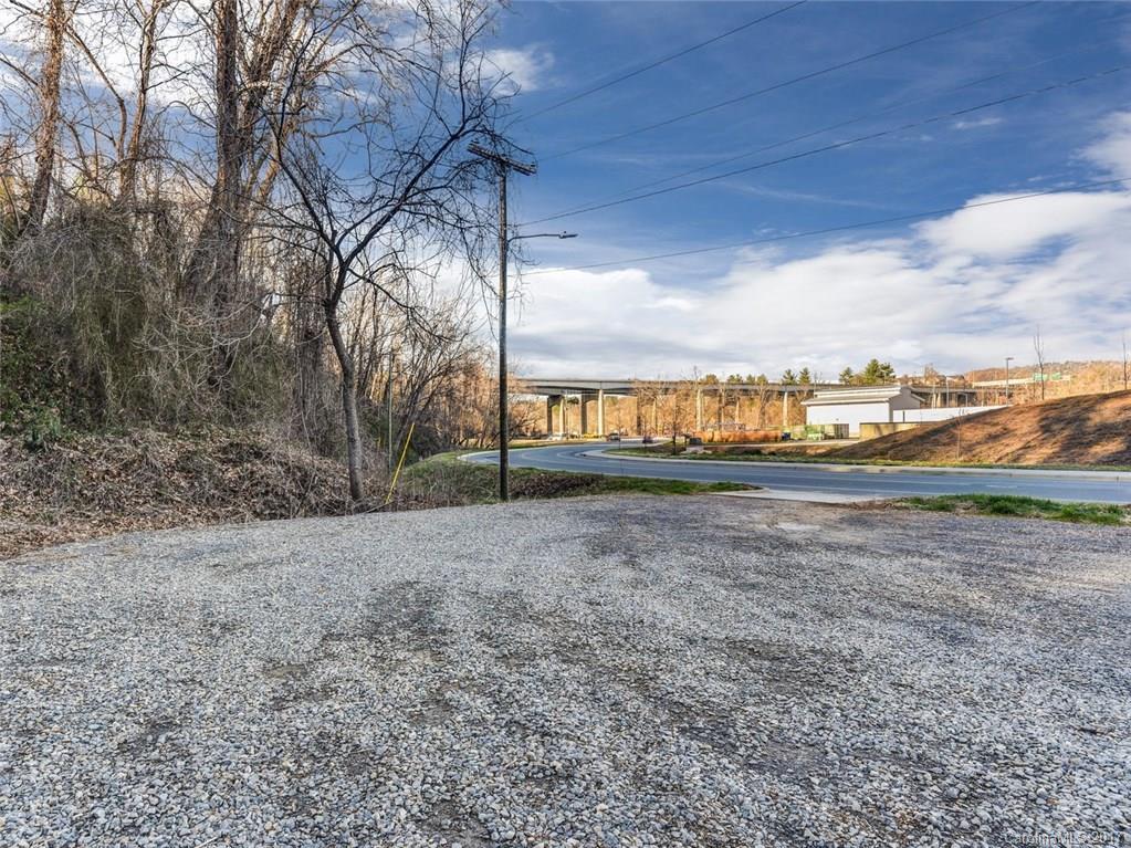 99999 Craven St., Asheville, NC 28806