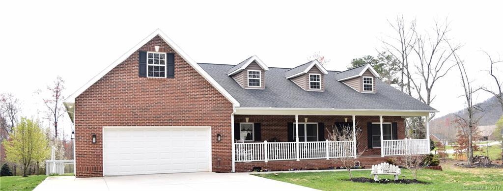 5917 Pine Dr., Hickory, NC 28602