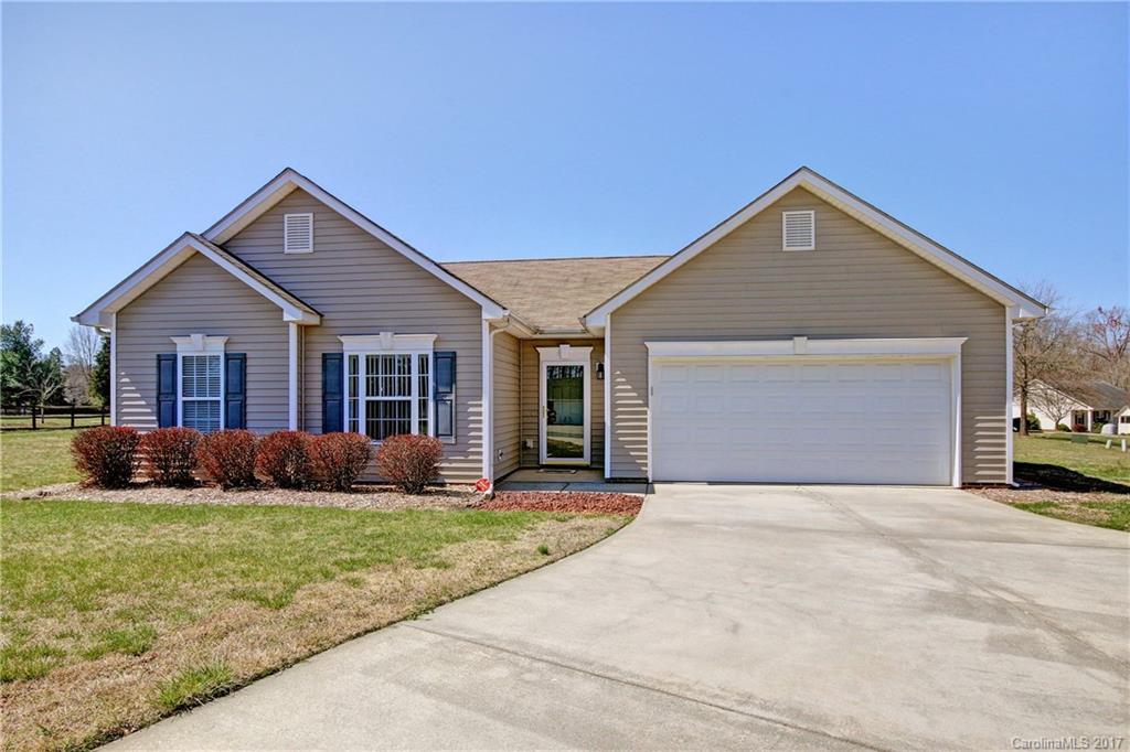 125 Brook Glen Dr., Mooresville, NC 28115