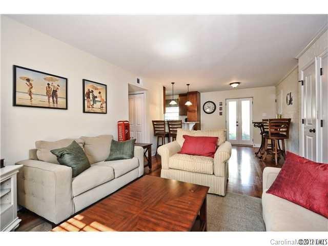 4911 Park Rd. #D, Charlotte, NC 28209