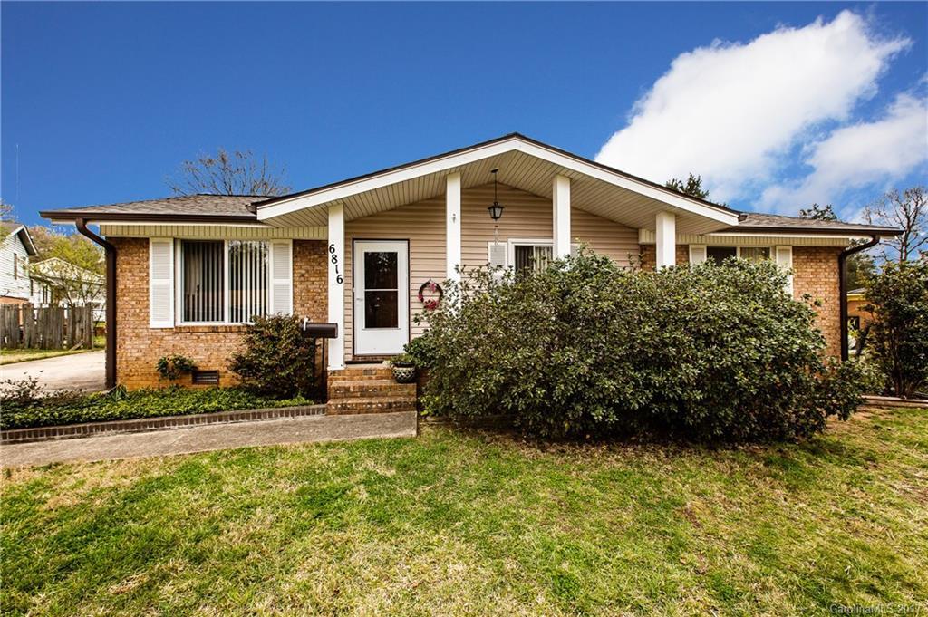 6816 Covecreek Dr., Charlotte, NC 28215