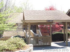 112 Live Oak Ln, Hendersonville, NC 28791
