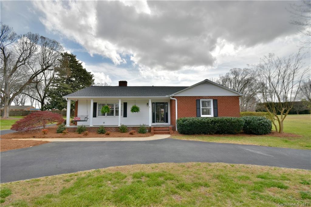 321 Wagner St., Troutman, NC 28166