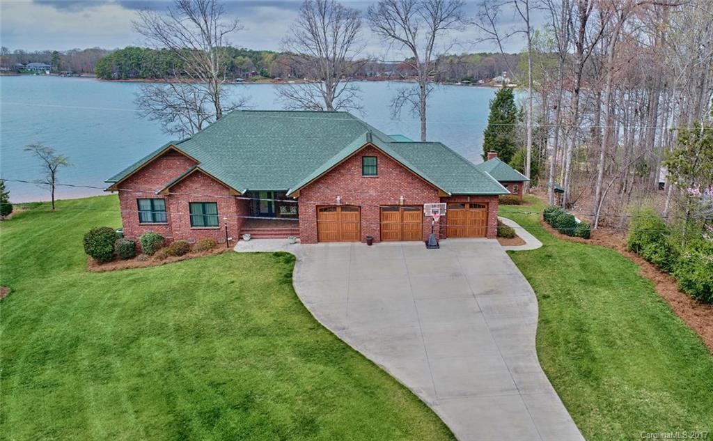 134 Southpoint Dr., Mooresville, NC 28117