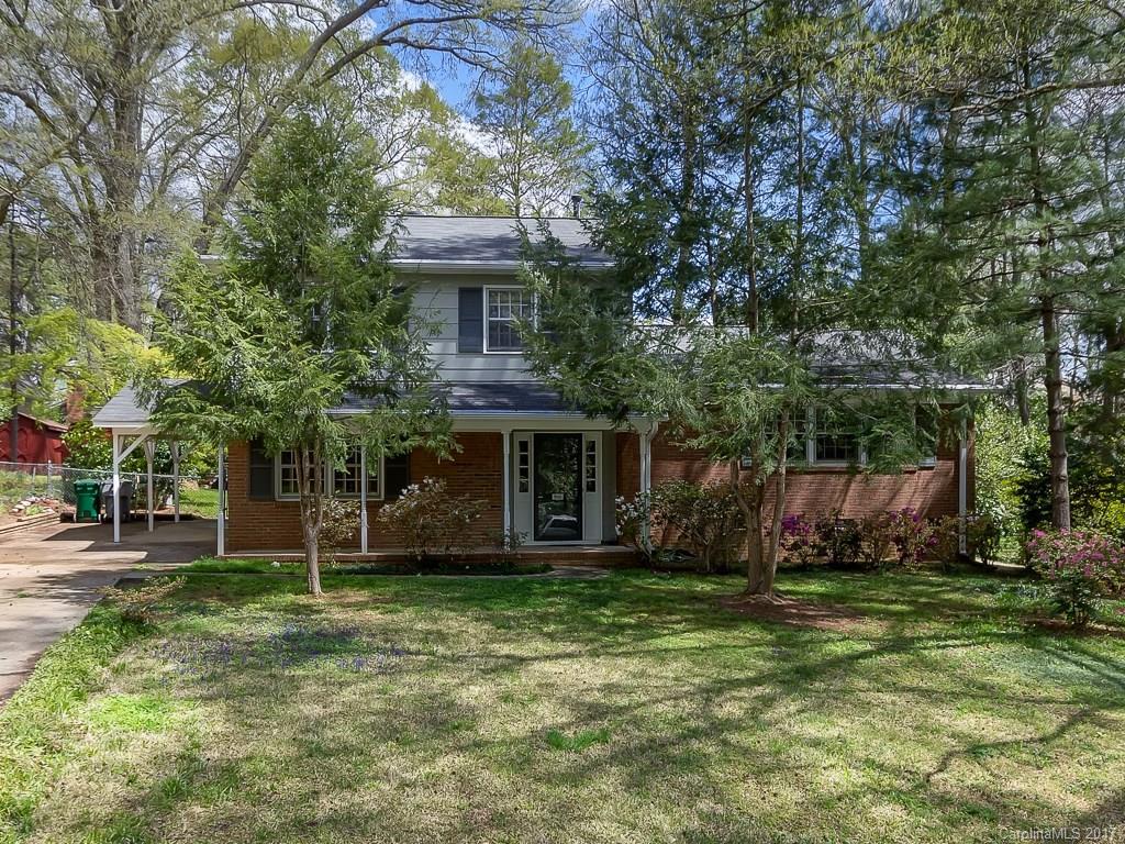 900 Lynbrook Dr., Charlotte, NC 28211