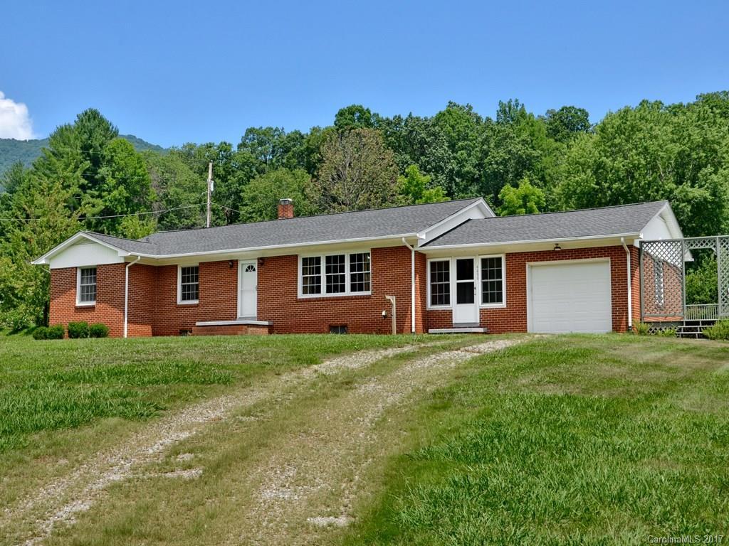4899 Pigeon Rd., Waynesville, NC 28786
