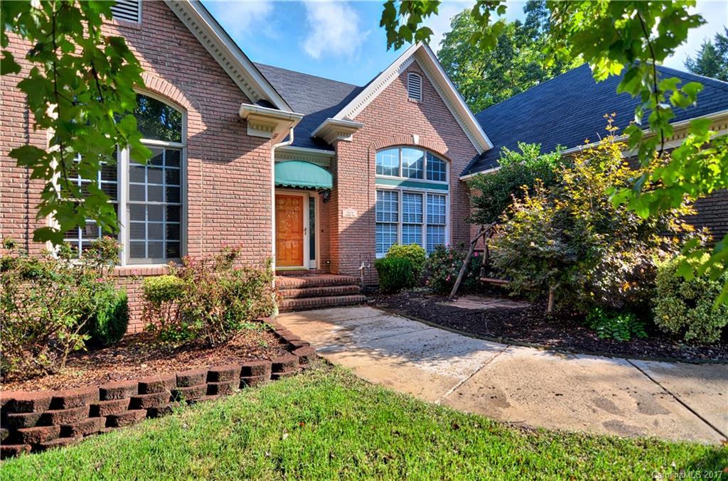 5929 Graburns Ford Dr., Charlotte, NC 28269