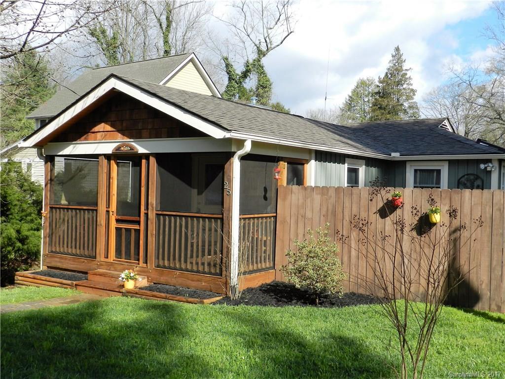 25 Winnfred St., Asheville, NC 28806