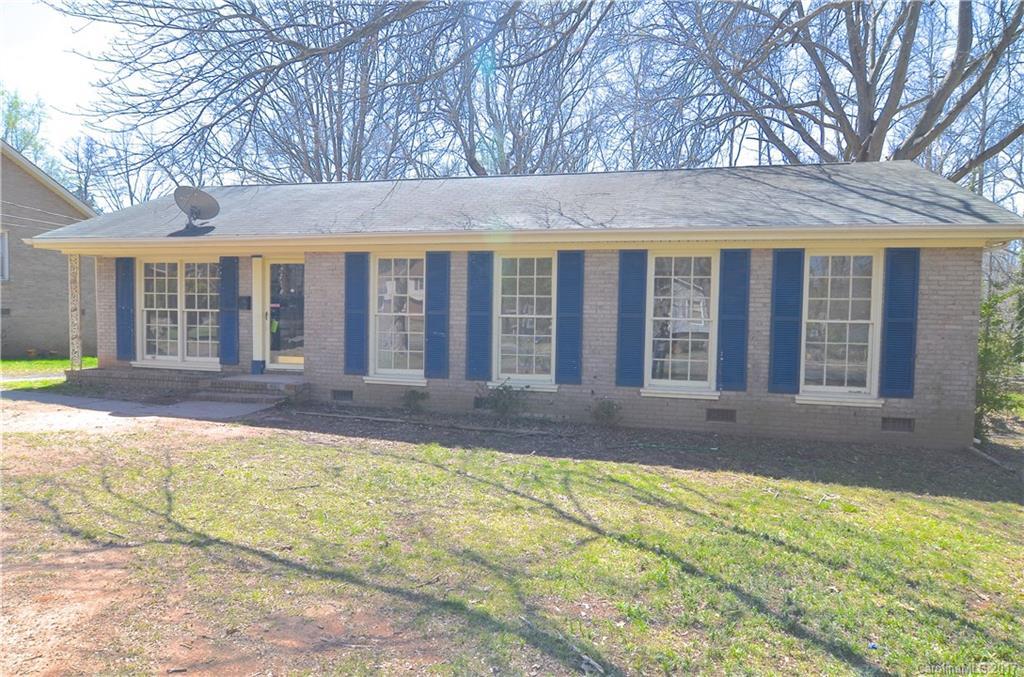 5716 Allenstown Dr., Charlotte, NC 28215