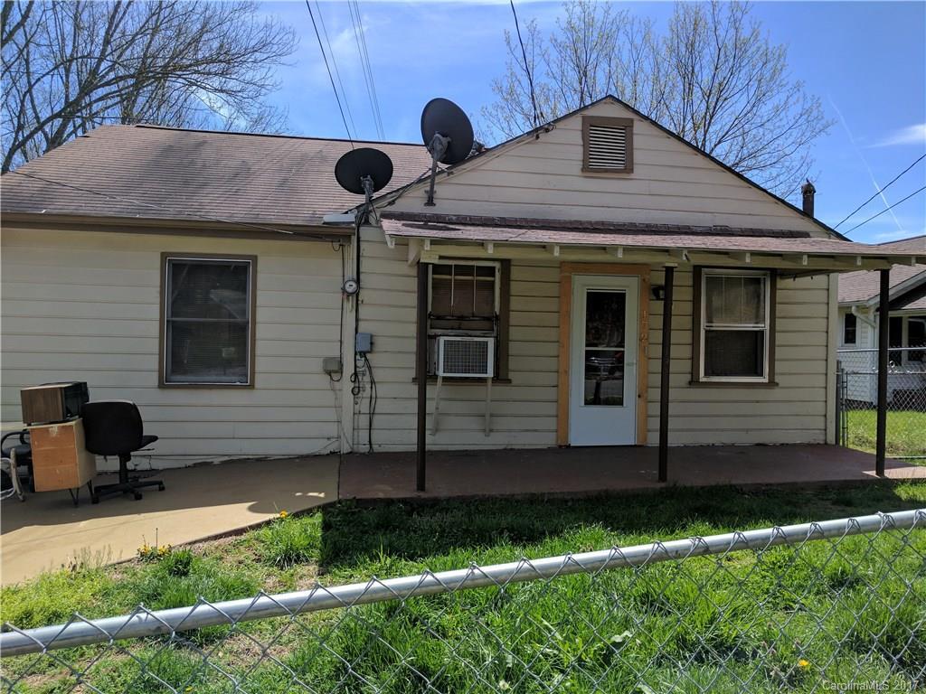 172 Starnes Cove Rd., Asheville, NC 28806