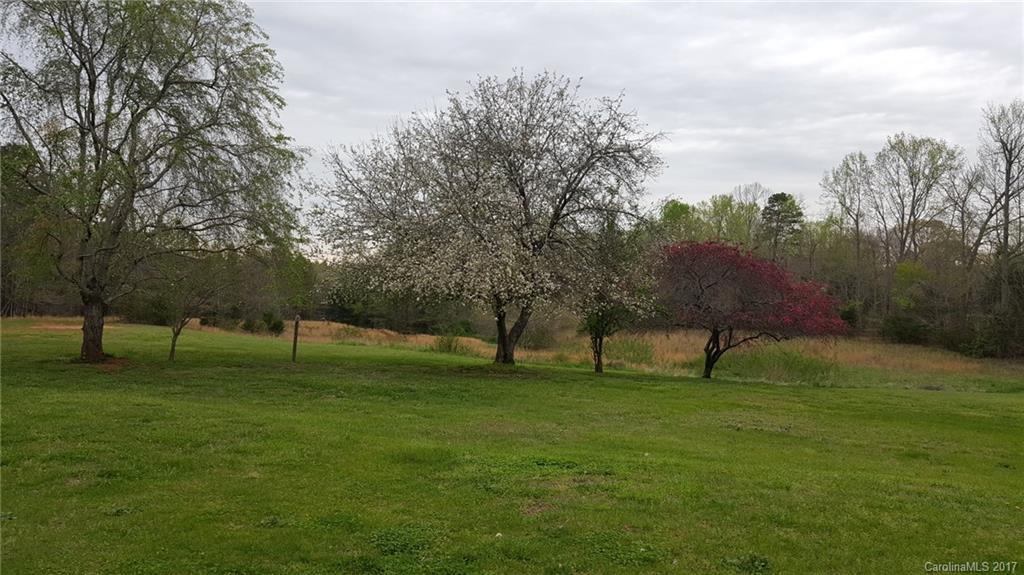 724 Teeter Rd., Mooresville, NC 28115