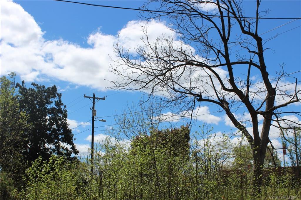 3428 Brookshire Blvd., Charlotte, NC 28216