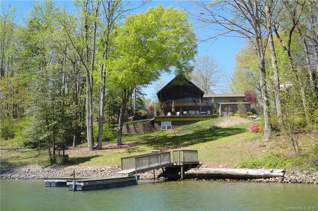 1404 Roundstone Rd., Sherrills Ford, NC 28673
