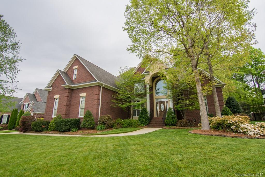 6618 Fox Ridge Cir., Davidson, NC 28036