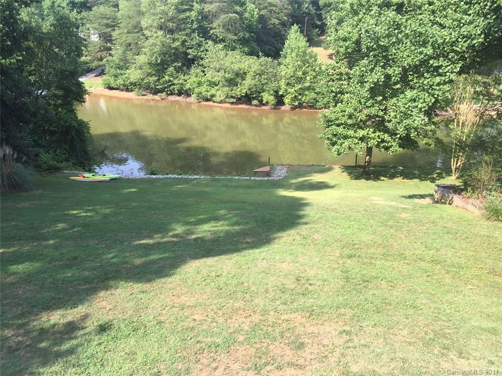 7011 Navajo Tr., Sherrills Ford, NC 28673
