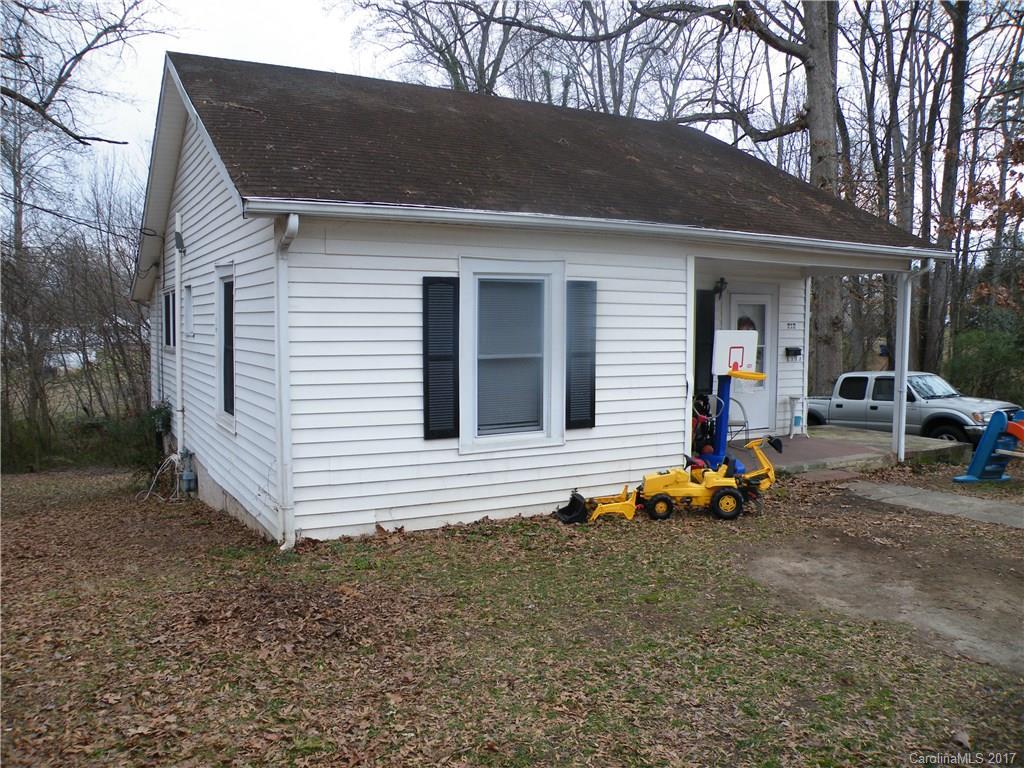 212 Wood St., Mount Holly, NC 28120