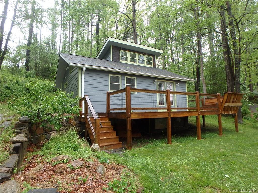 316 Oakdale Dr., Hendersonville, NC 28791