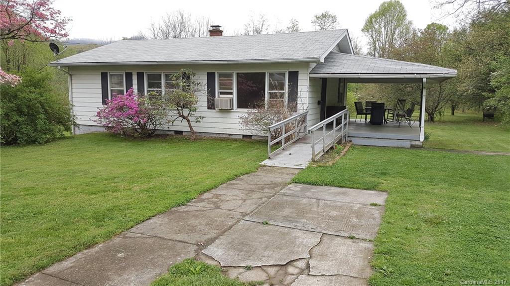 64 Terry Estates Dr., Black Mountain, NC 28711