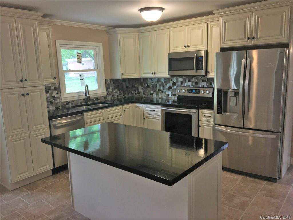 152 Manor Cir. #18, Mooresville, NC 28115