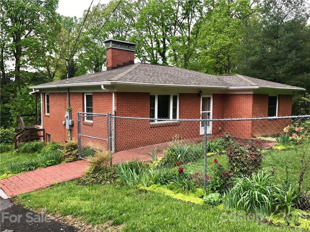 22 Laurel Ct., Arden, NC 28704