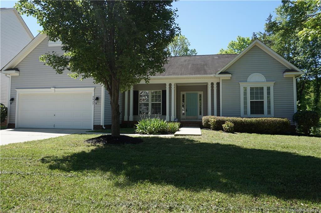 3927 Meadow Green Dr., Charlotte, NC 28269