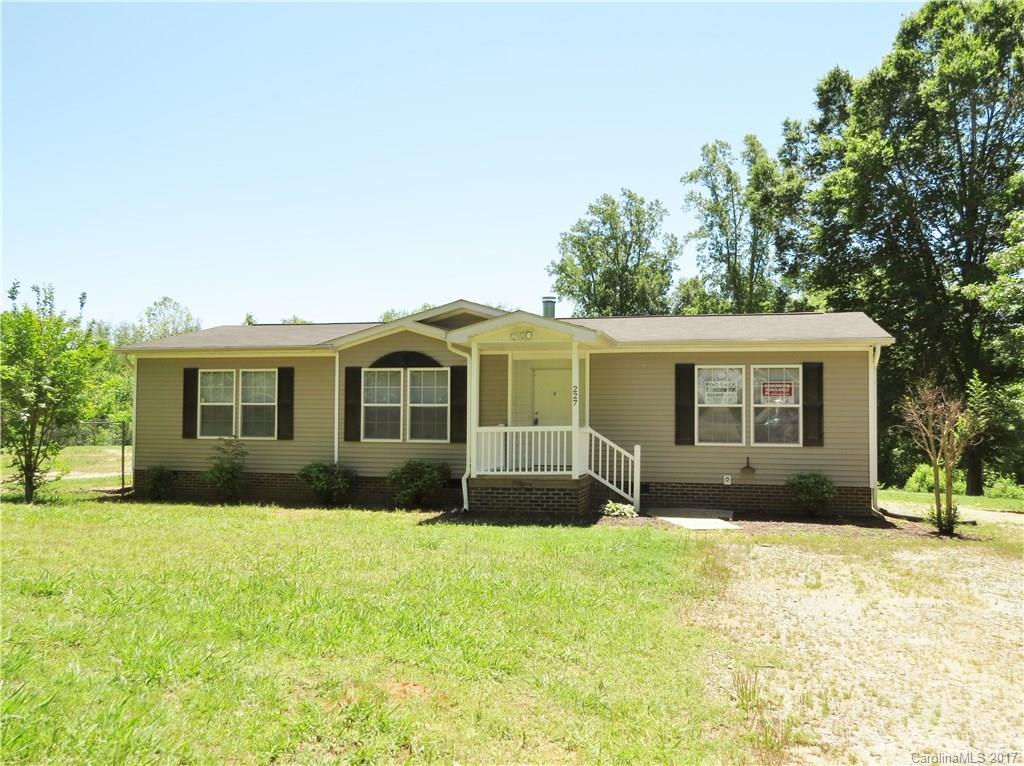 227 Log Cabin Rd. #24, Statesville, NC 28677