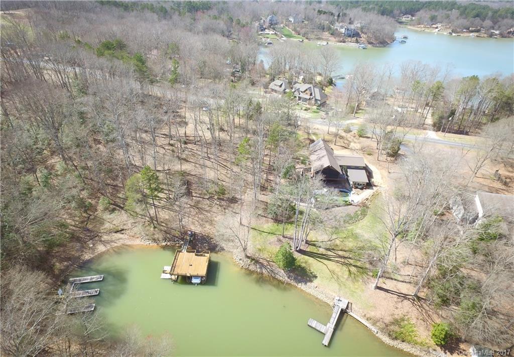 1420 Roundstone Rd., Sherrills Ford, NC 28673