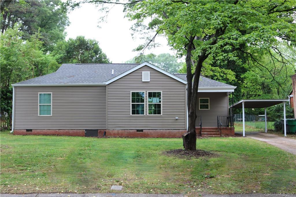 2400 Belfast Dr., Charlotte, NC 28208