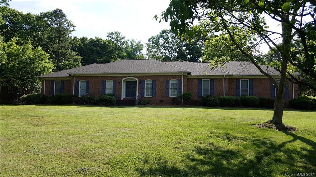 428 S Magnolia St., Mooresville, NC 28115