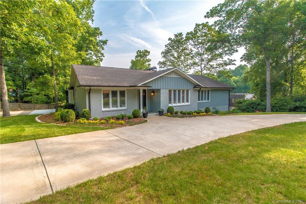 1400 Runnymede Ln., Charlotte, NC 28211