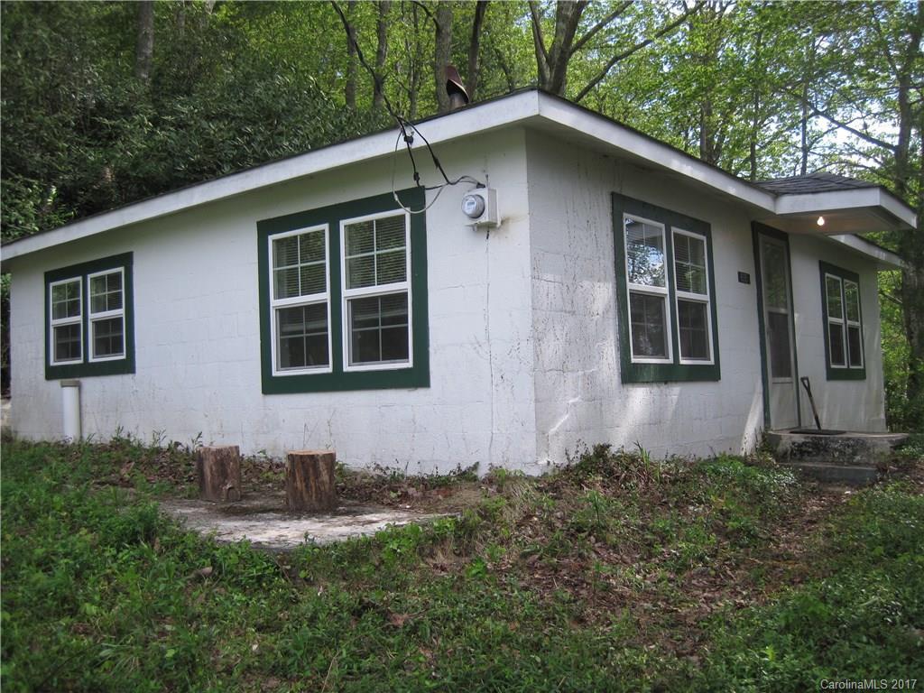 635 Blue Rock Rd., Burnsville, NC 28714