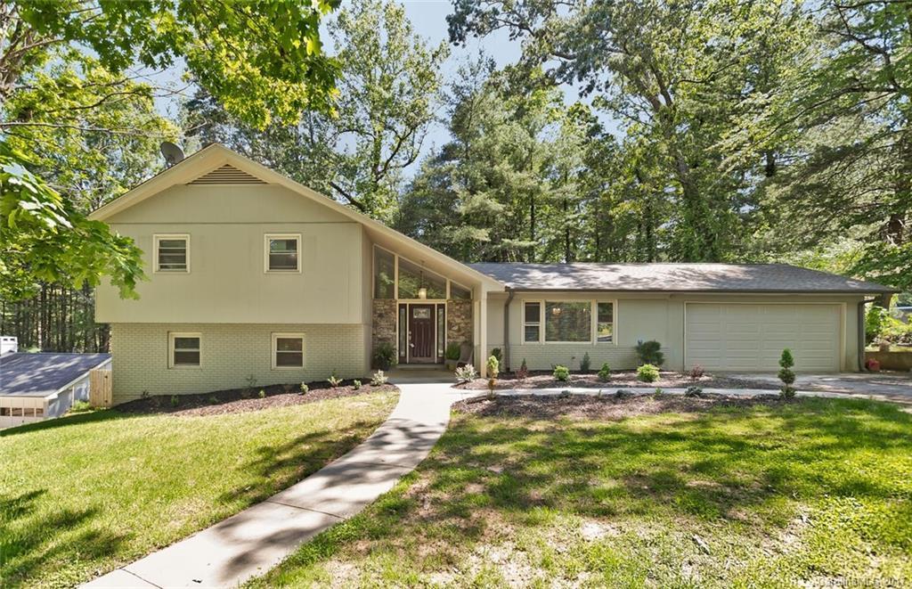 2 Digges Rd., Asheville, NC 28805