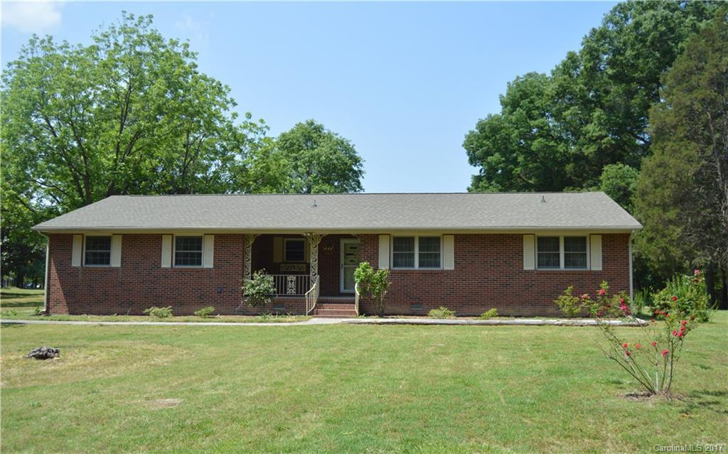 1704 Oakwood Ave., Kannapolis, NC 28081