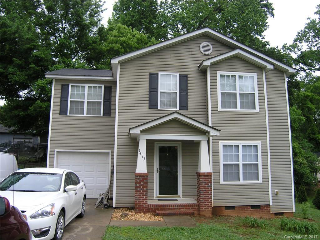 1425 Allenbrook Dr., Charlotte, NC 28208