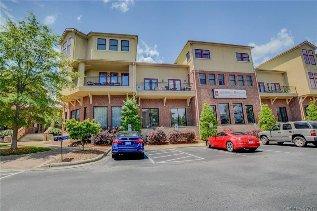 475 S Church St. #J, Hendersonville, NC 28792