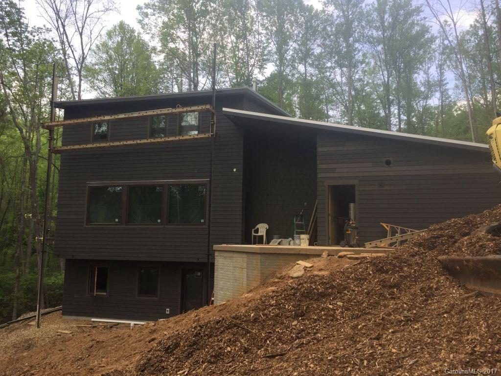 29 Robinson Creek Rd., Asheville, NC 28803