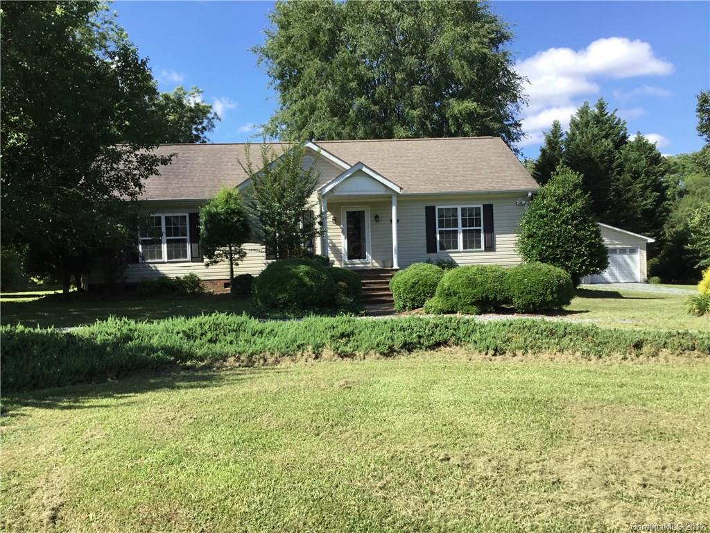 190 Central Heights Dr., Concord, NC 28025